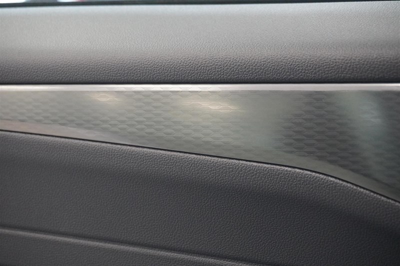 Titanium 2.5 Plug-In Hybrid FWD 243hk CVT_27